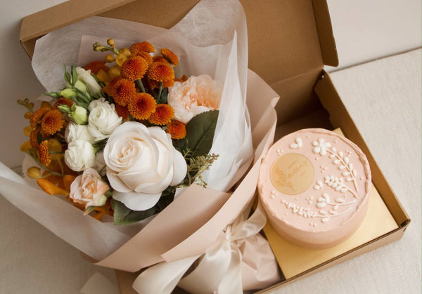 Mother's Day Special: Lily of the Valley cake bundle