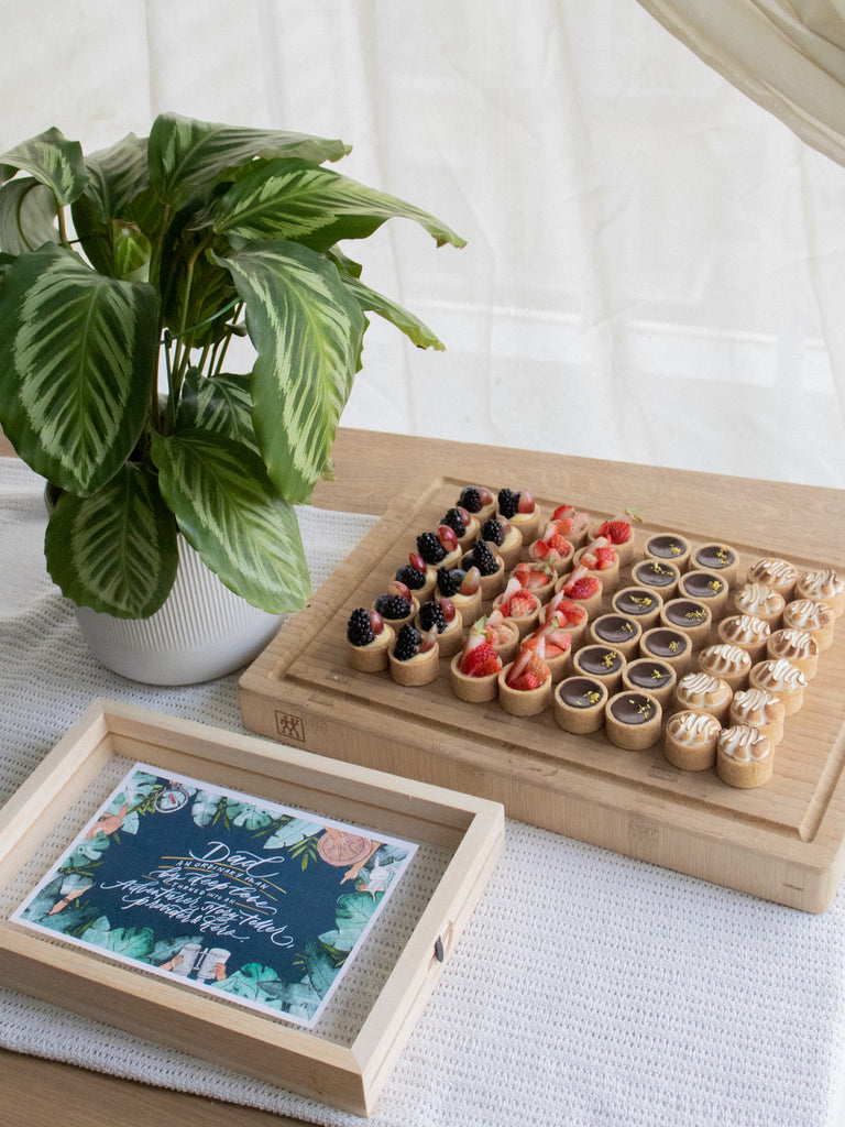 WOBXKRISTEN: Tea time + Frame