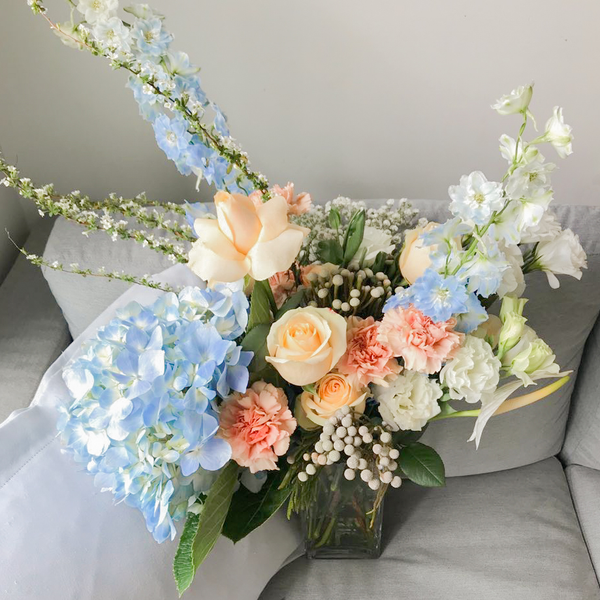 Fresh Blooms: Antoinette (With Vase)