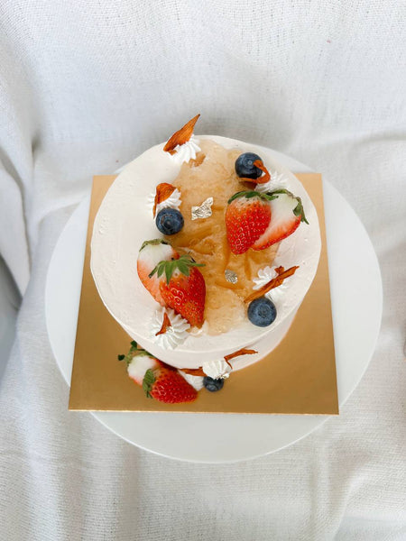 福- Yuzu Strawberry Cake – Wild Olive Branch