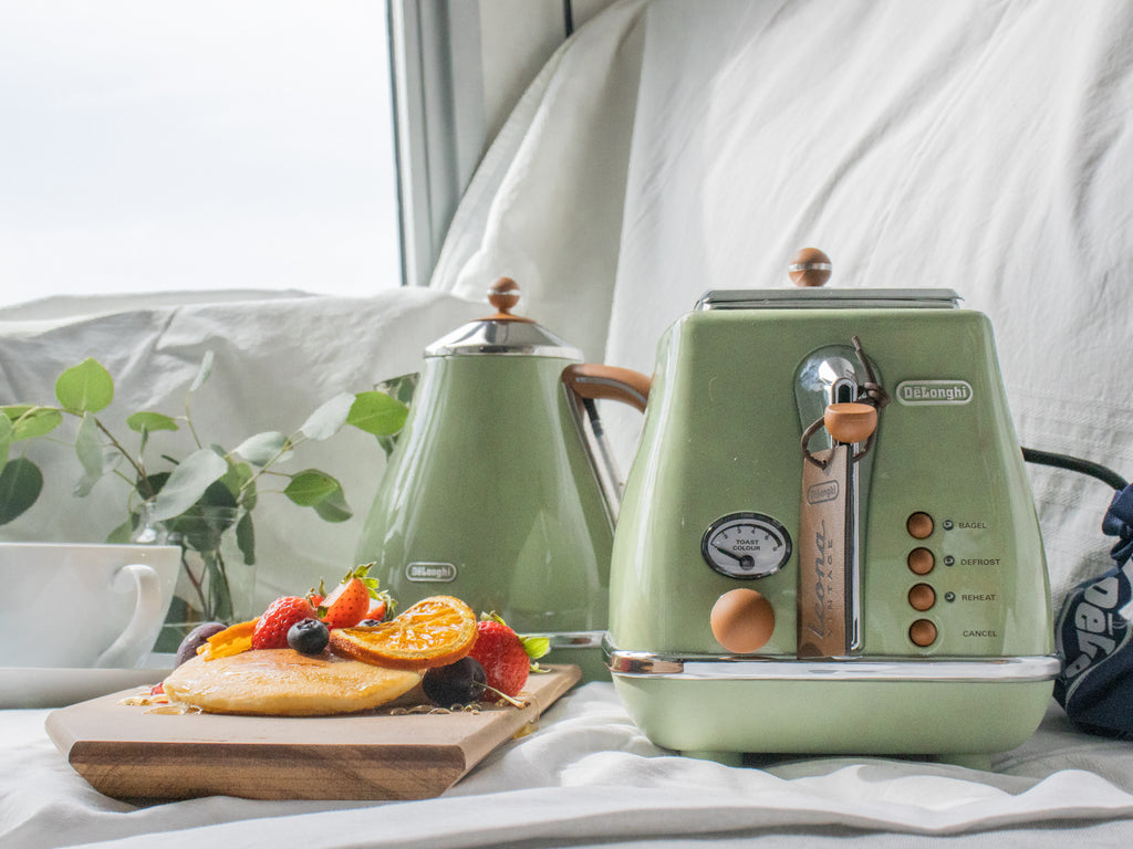 Icona Vintage 2-Slice Toaster – Wild Olive Branch