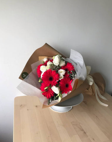Fresh Flower bouquet - Ruby Hues